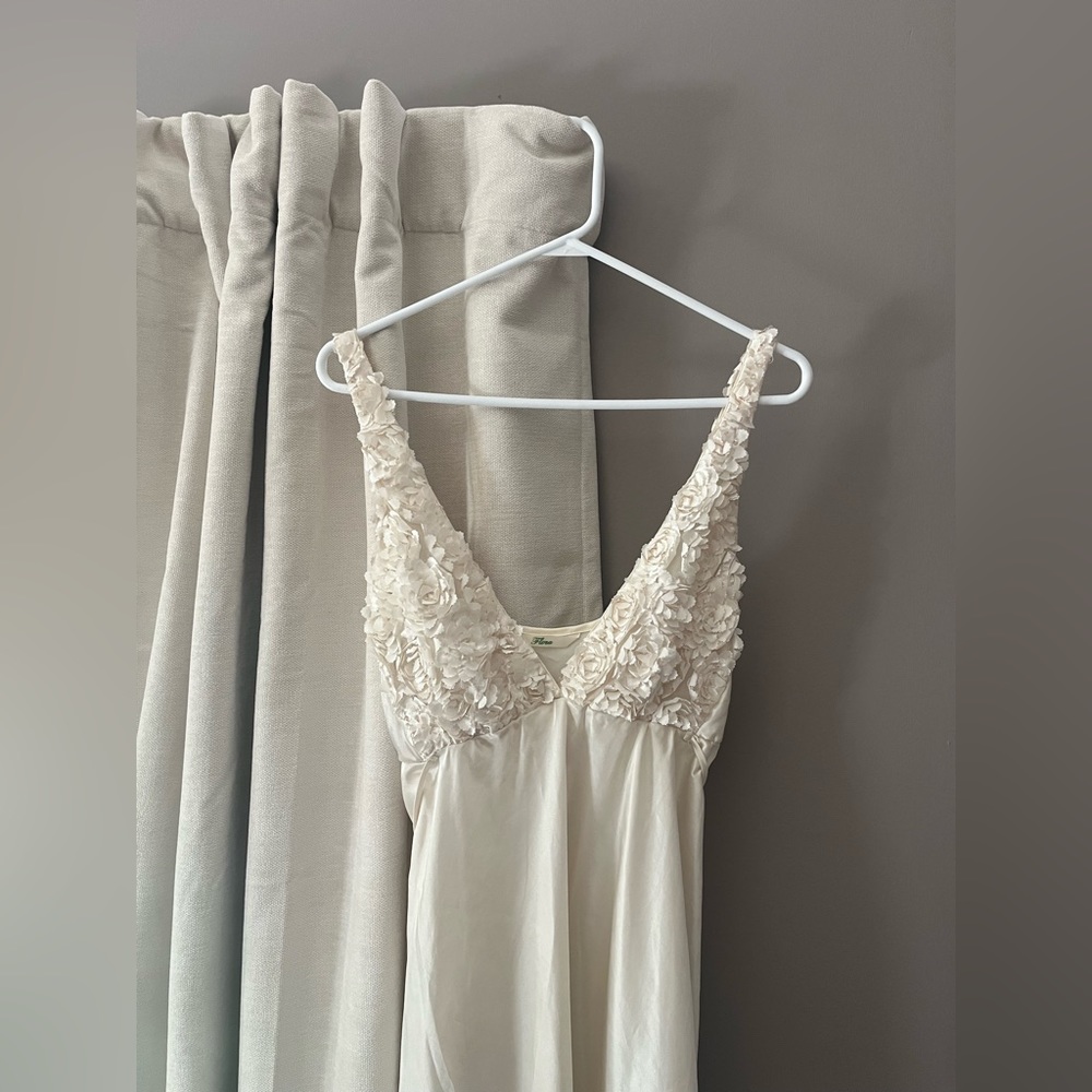 Ankle-length silken nightgown & robe set - perfect for wedding/bachelorette